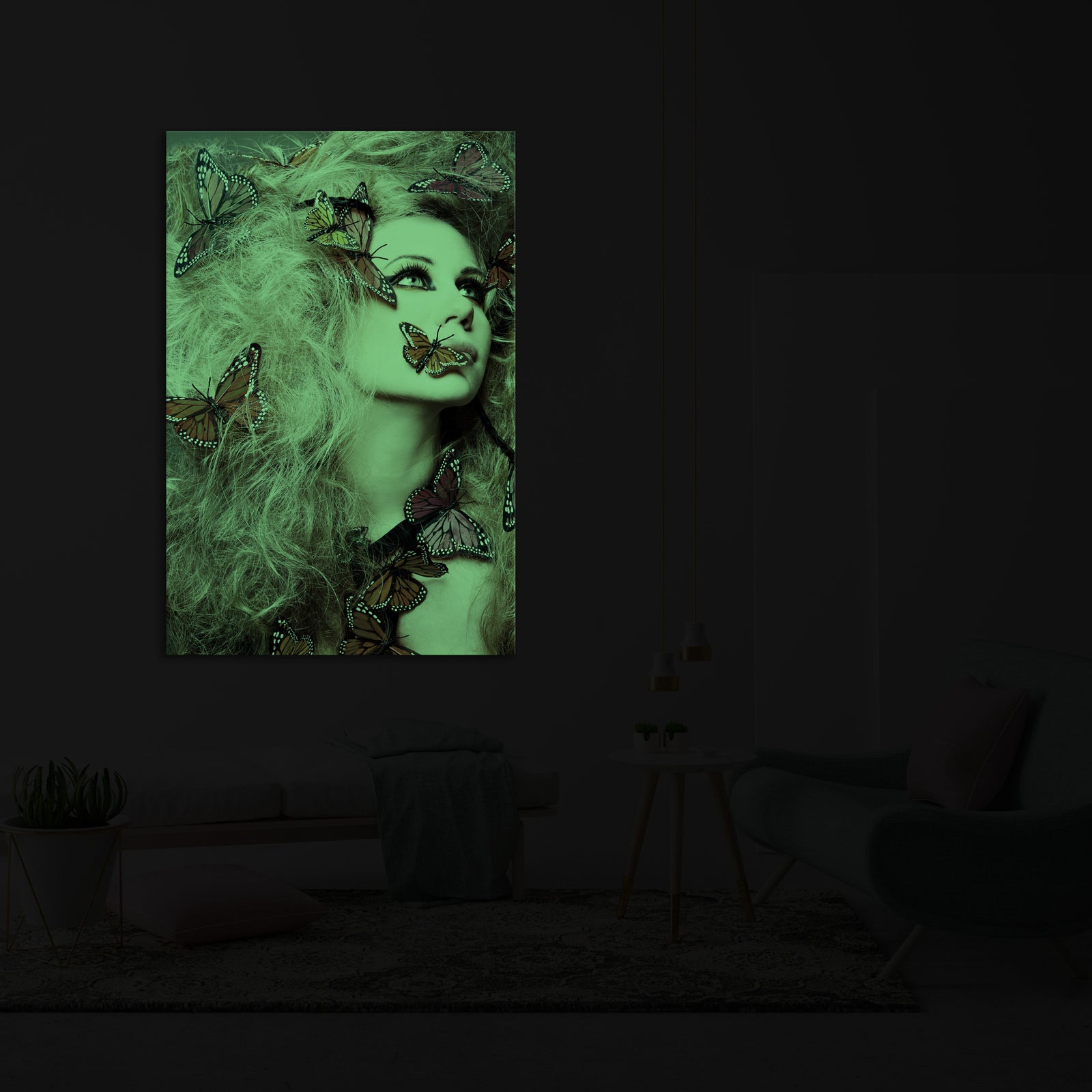 Abstract No. 115, glowing in a room at night